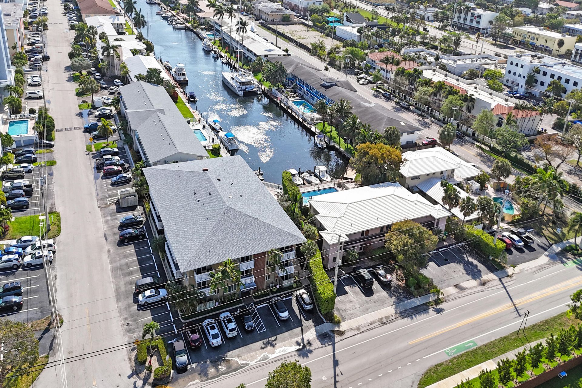 3220 Bayview Drive, Unit 315, Fort Lauderdale, FL 33306 Photo