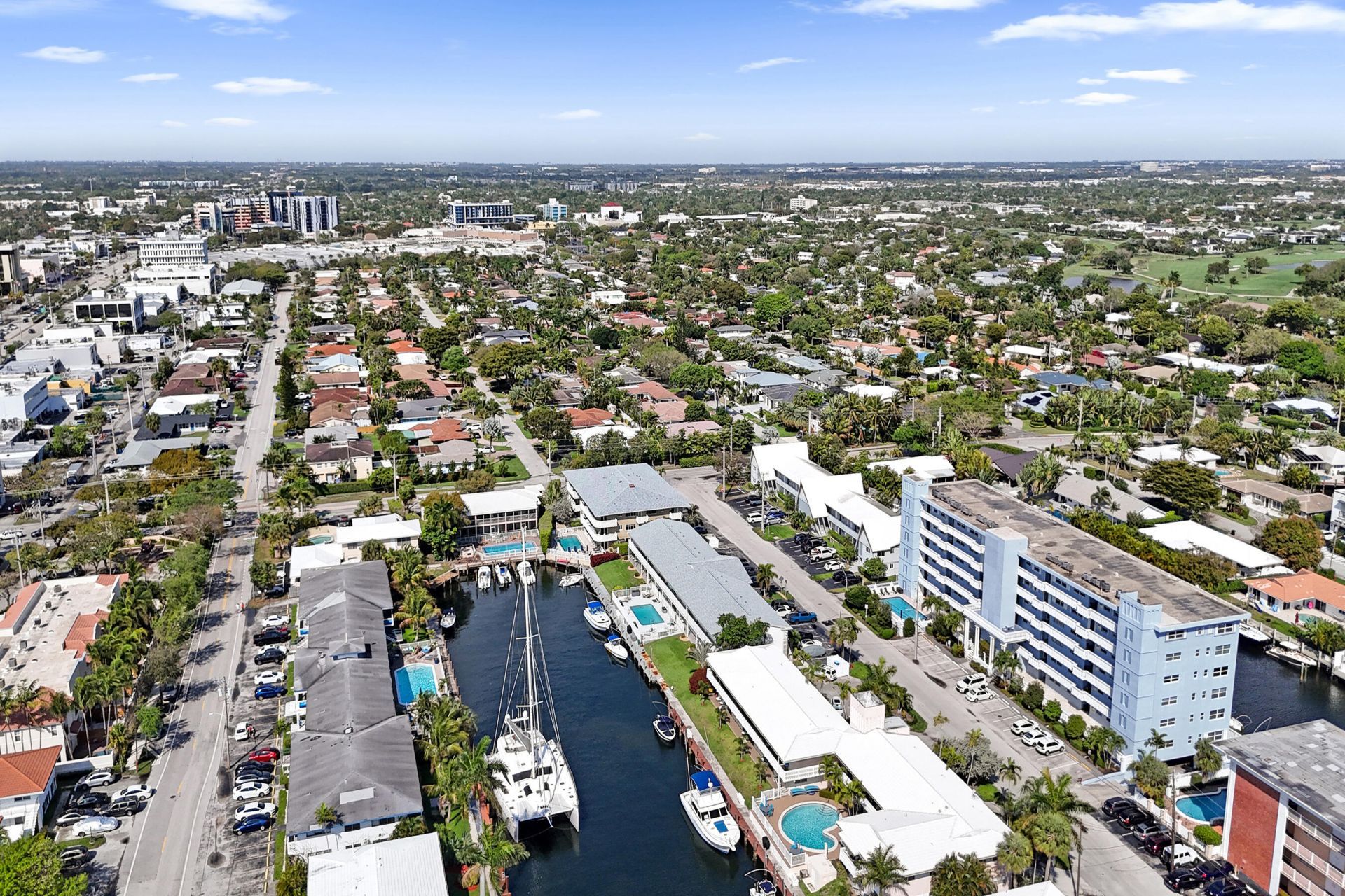 3220 Bayview Drive, Unit 315, Fort Lauderdale, FL 33306 Photo