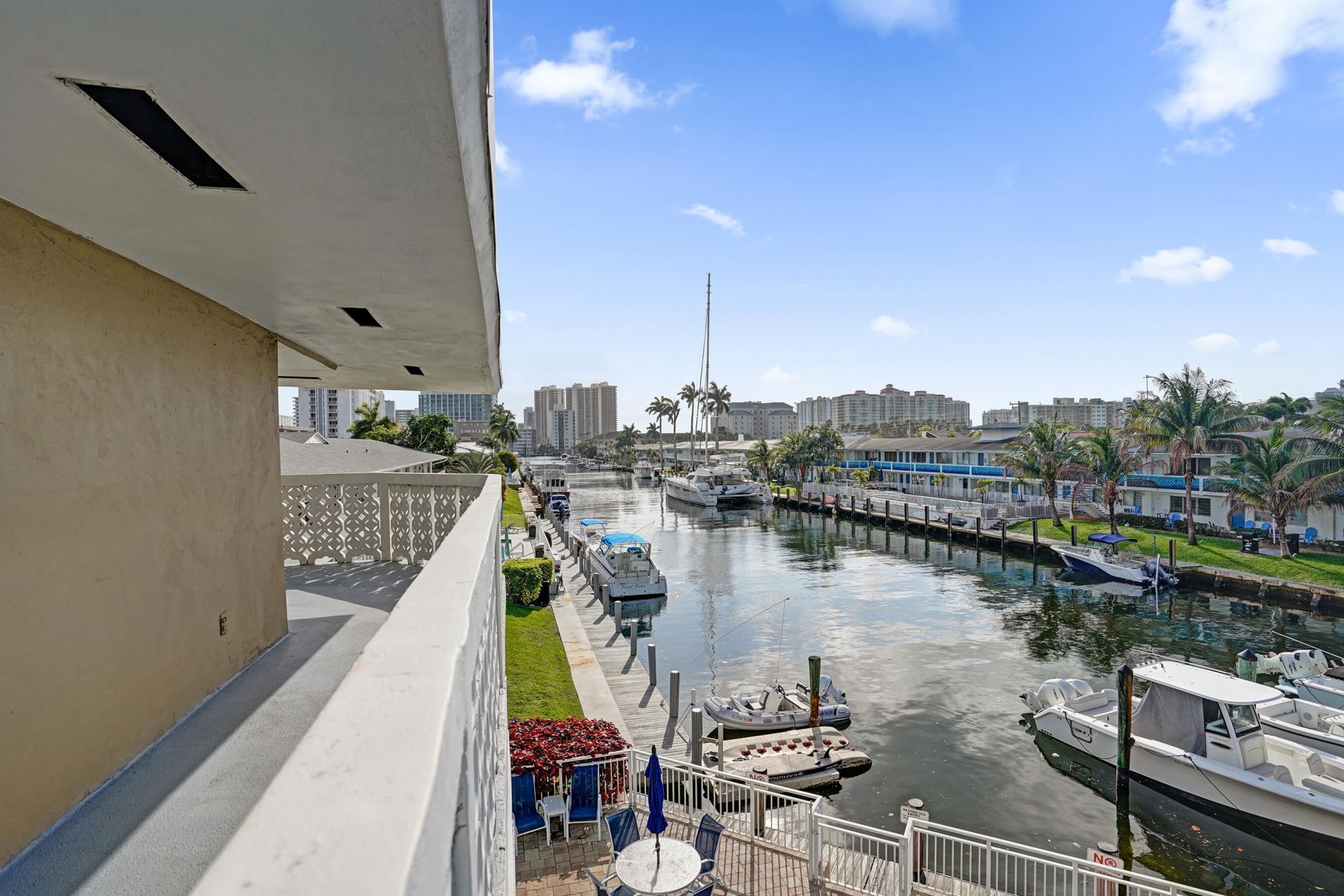 3220 Bayview Drive, Unit 315, Fort Lauderdale, FL 33306 Photo