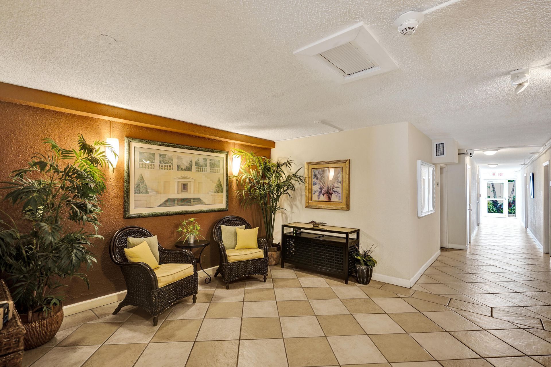 3220 Bayview Drive, Unit 315, Fort Lauderdale, FL 33306 Photo