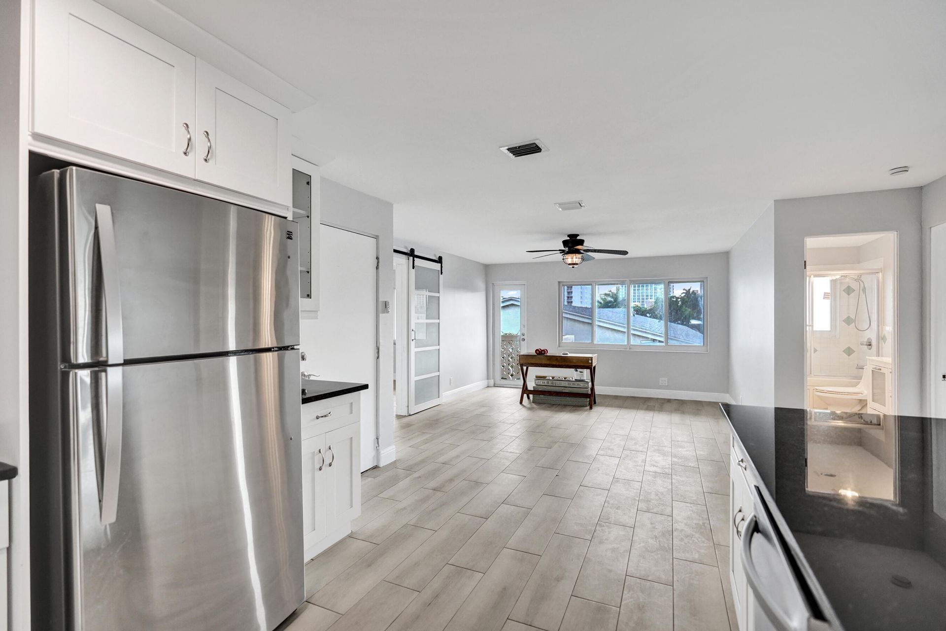 3220 Bayview Drive, Unit 315, Fort Lauderdale, FL 33306 Photo