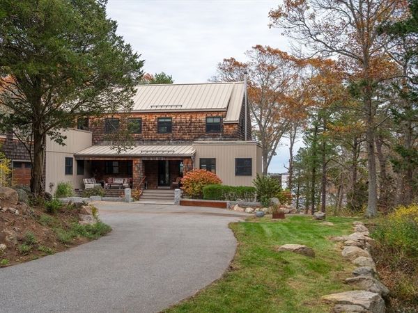 15 Lufkin Point Rd, Essex, MA 01929