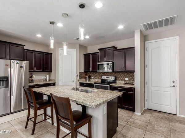 8532 S 40TH Glen, Laveen, AZ 85339