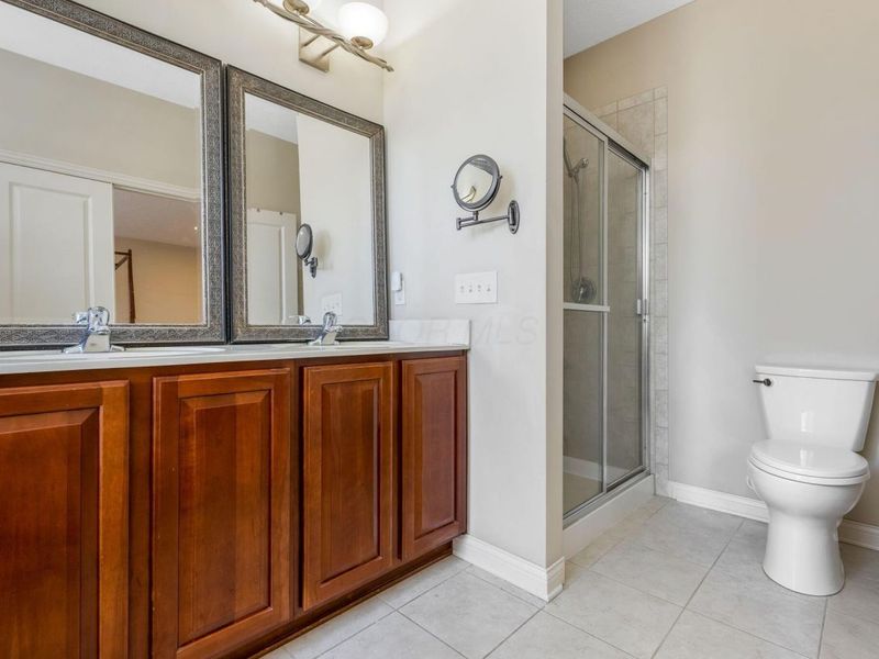 1041 Bluffway Drive, Columbus, OH 43235 Photo 18