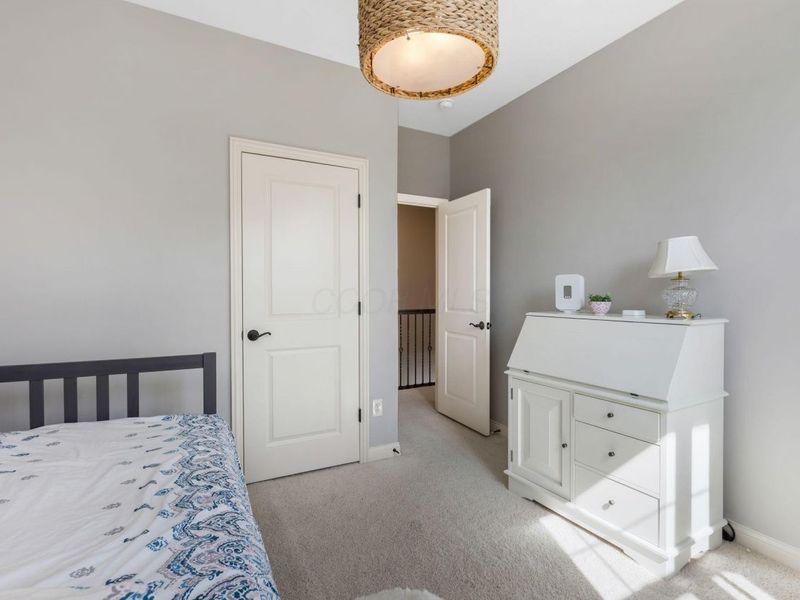 1041 Bluffway Drive, Columbus, OH 43235 Photo 21