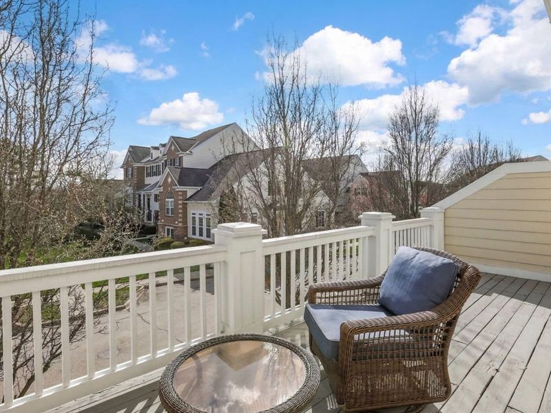 1041 Bluffway Drive, Columbus, OH 43235 Photo 30