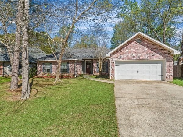 67070 MONTAIGNE Street, Mandeville, LA 70471