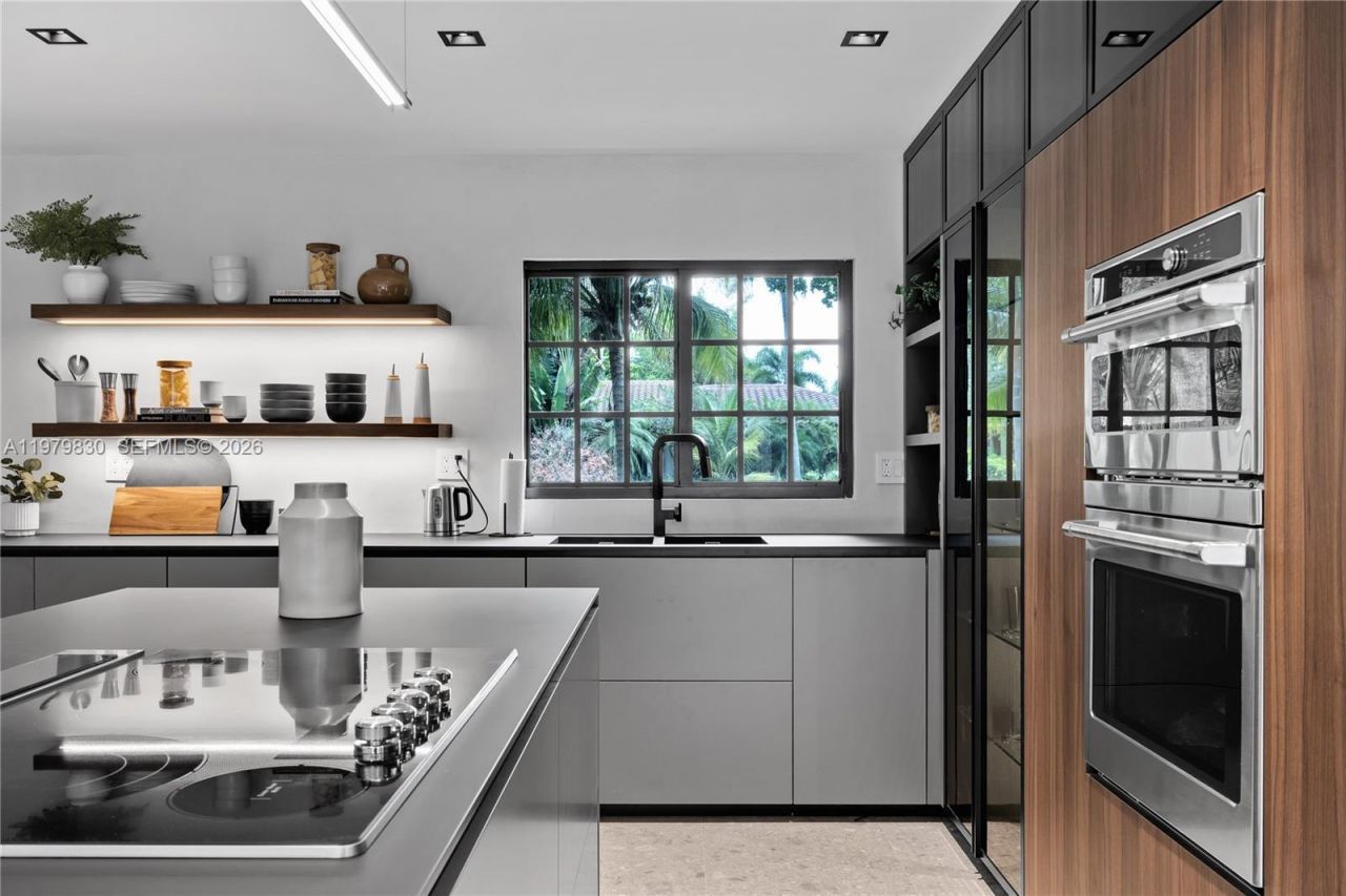 2500 Bayview Dr , Fort Lauderdale, FL 33305 Photo