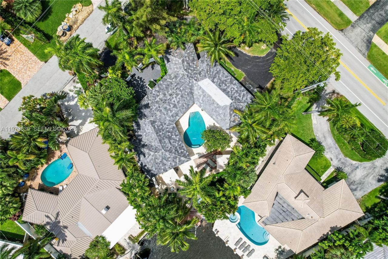 2500 Bayview Dr , Fort Lauderdale, FL 33305 Photo