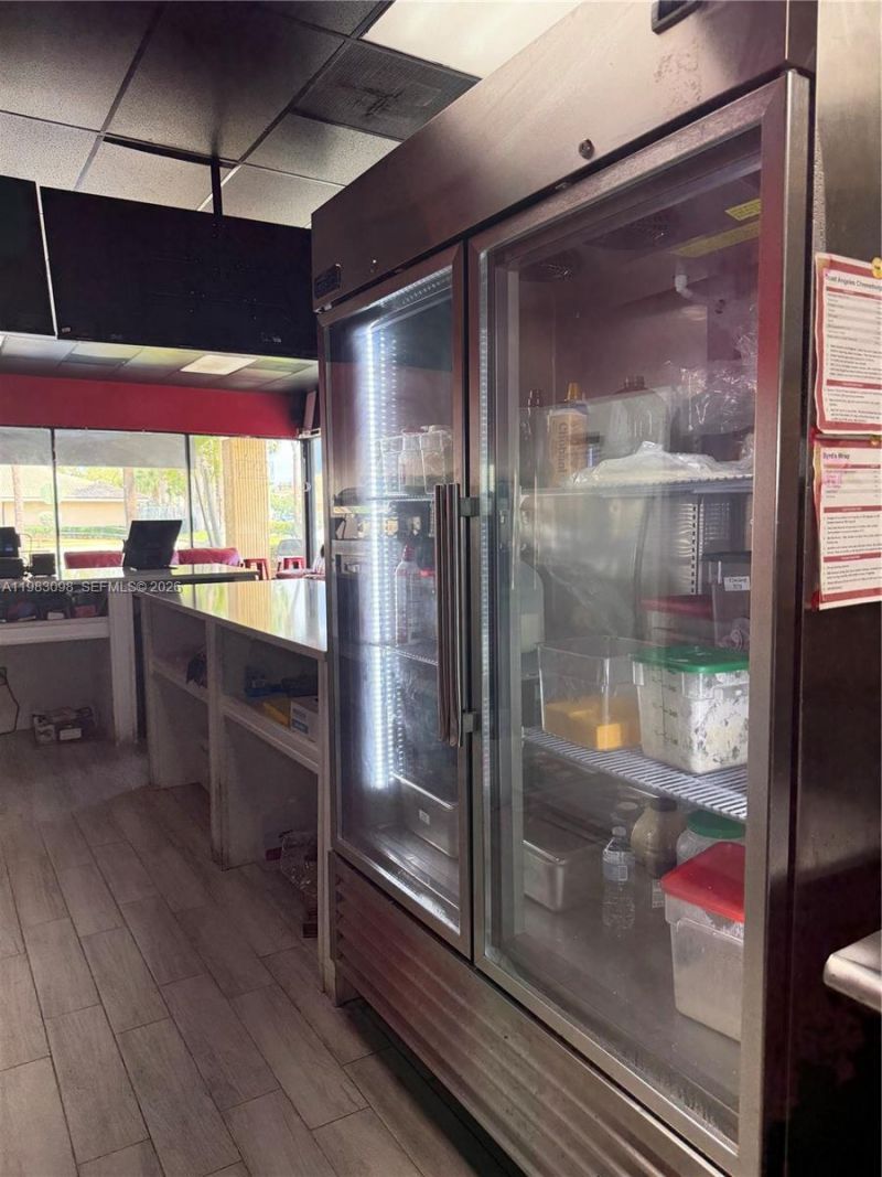 9610 Pines Blvd, Pembroke Pines, FL 33024 Photo