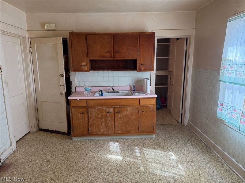 2805 E 126th Street, Cleveland, OH 44120 Photo 8