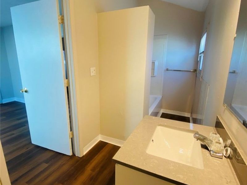 748 Merton Avenue, Akron, OH 44306 Photo 10