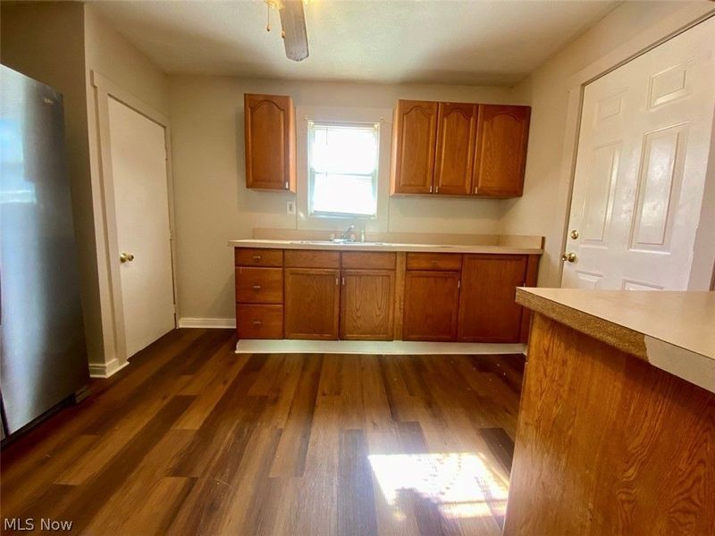 748 Merton Avenue, Akron, OH 44306 Photo 12