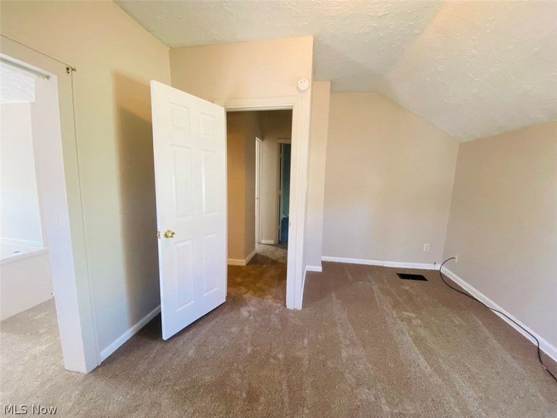 748 Merton Avenue, Akron, OH 44306 Photo 15