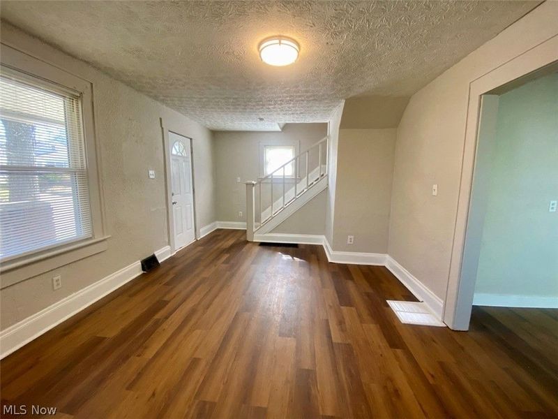 748 Merton Avenue, Akron, OH 44306 Photo 2