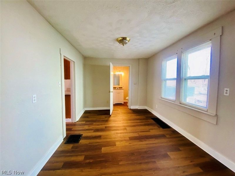 748 Merton Avenue, Akron, OH 44306 Photo 5