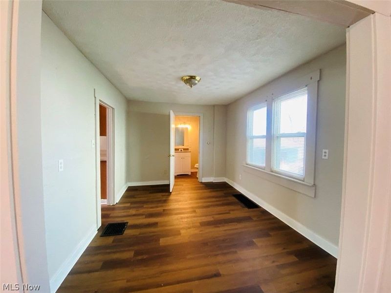 748 Merton Avenue, Akron, OH 44306 Photo 6