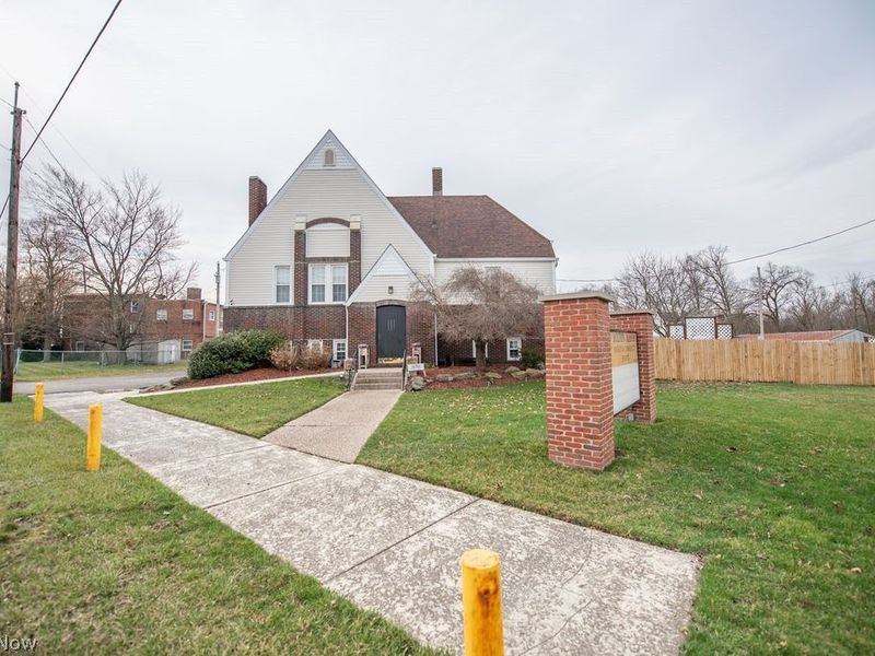 14760 Gaskill Drive NE, Alliance, OH 44601 Photo 1