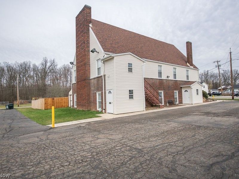 14760 Gaskill Drive NE, Alliance, OH 44601 Photo 3