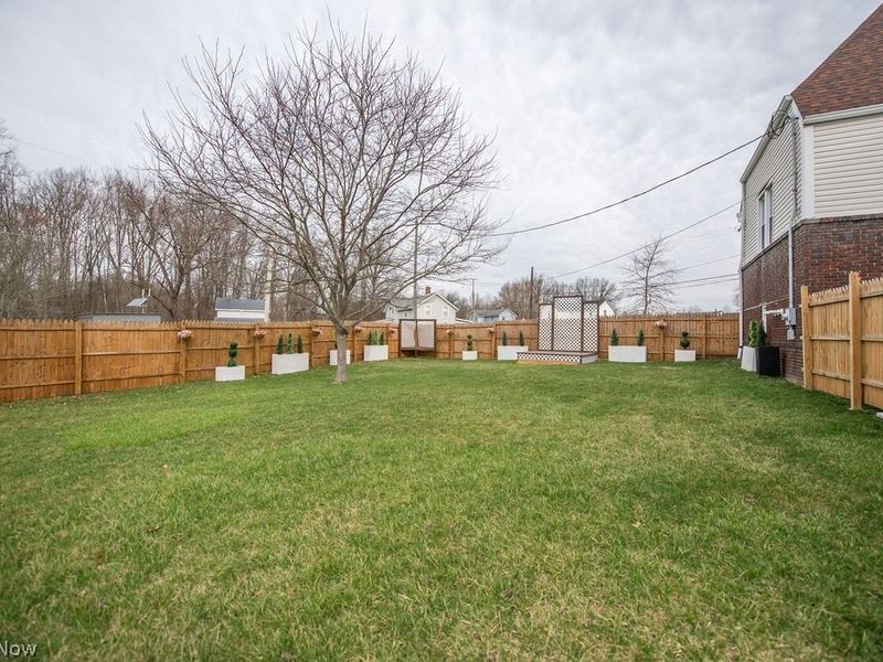 14760 Gaskill Drive NE, Alliance, OH 44601 Photo 7