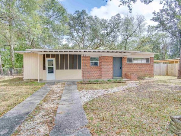 1004 Kearny Dr, Pensacola, FL 32505