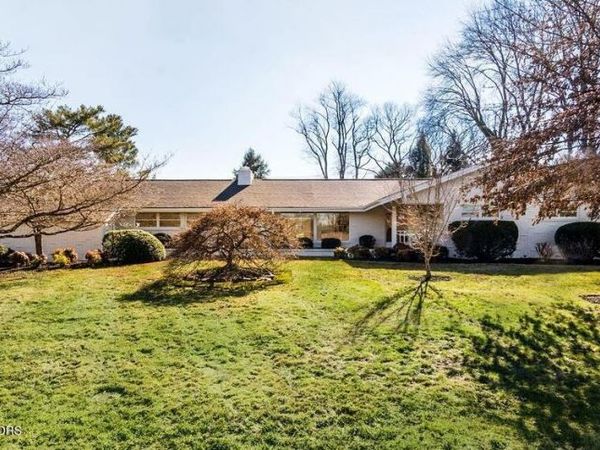 7104 Cresthill Drive, Knoxville, TN 37919