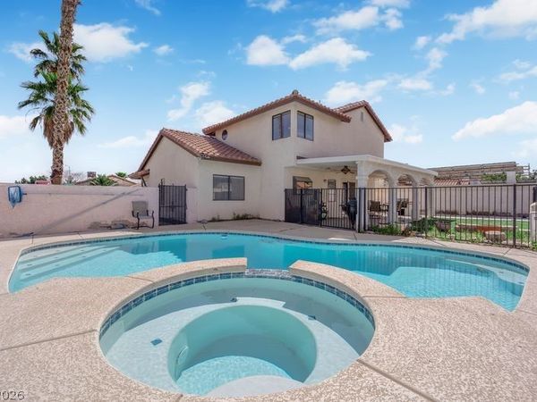 3017 Brair Knoll Court, Las Vegas, NV 89108