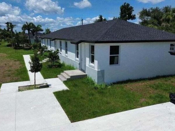 260 W Rotonda Blvd W W, Unit 3, Rotonda West, FL 33947