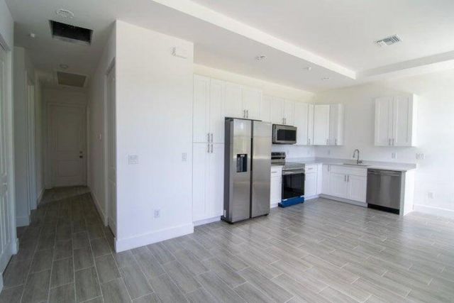 260 W Rotonda Blvd W W, Unit 3, Rotonda West, FL 33947 Photo