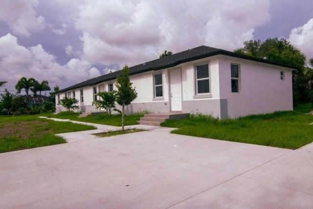 260 W Rotonda Blvd W W, Unit 3, Rotonda West, FL 33947 Photo