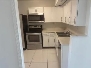 3600 NW 21st Street, Unit 406, Lauderdale Lakes, FL 33311 Photo
