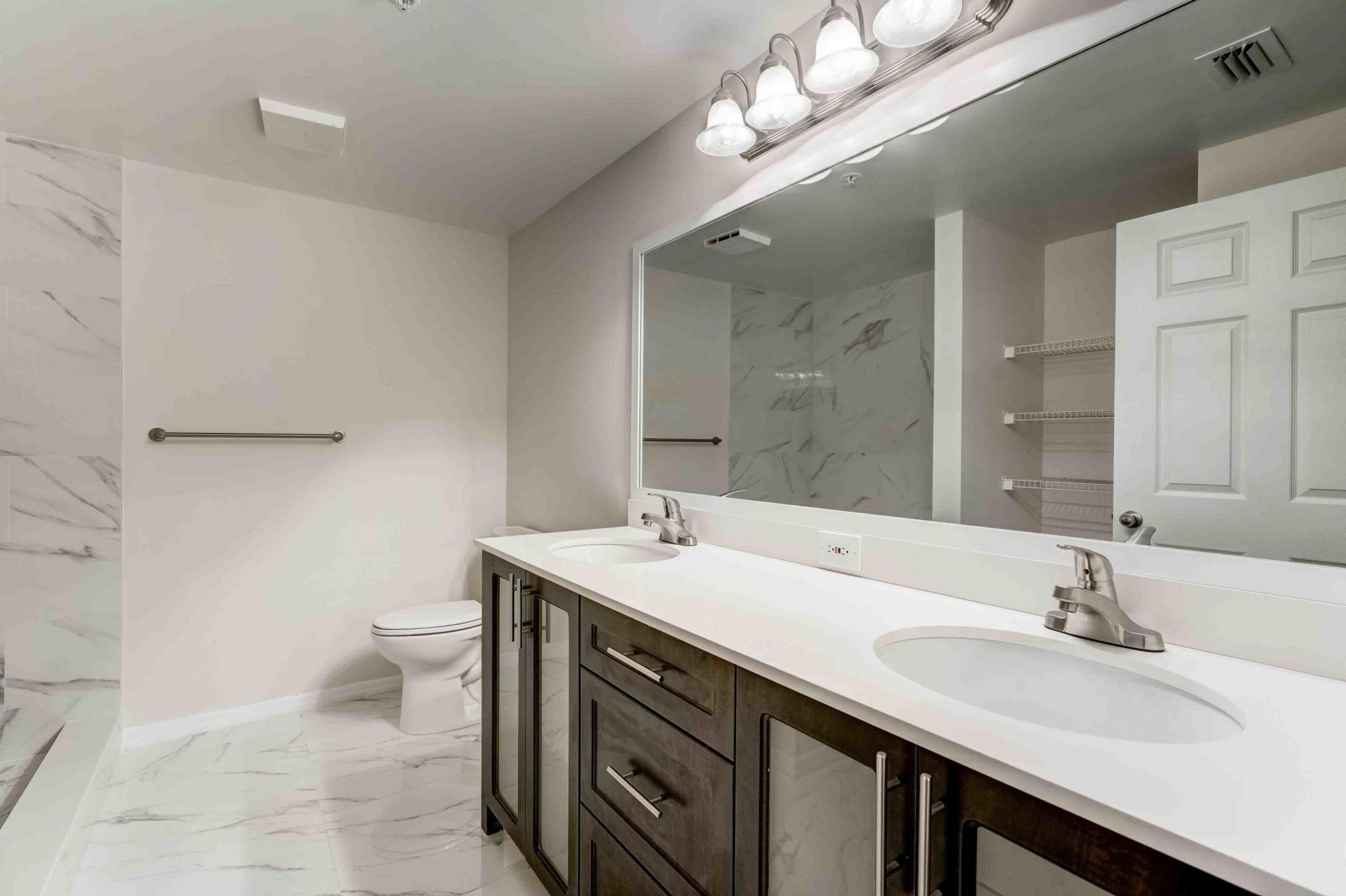 4685 N Haverhill Road, Unit B8, West Palm Beach, FL 33417 Photo