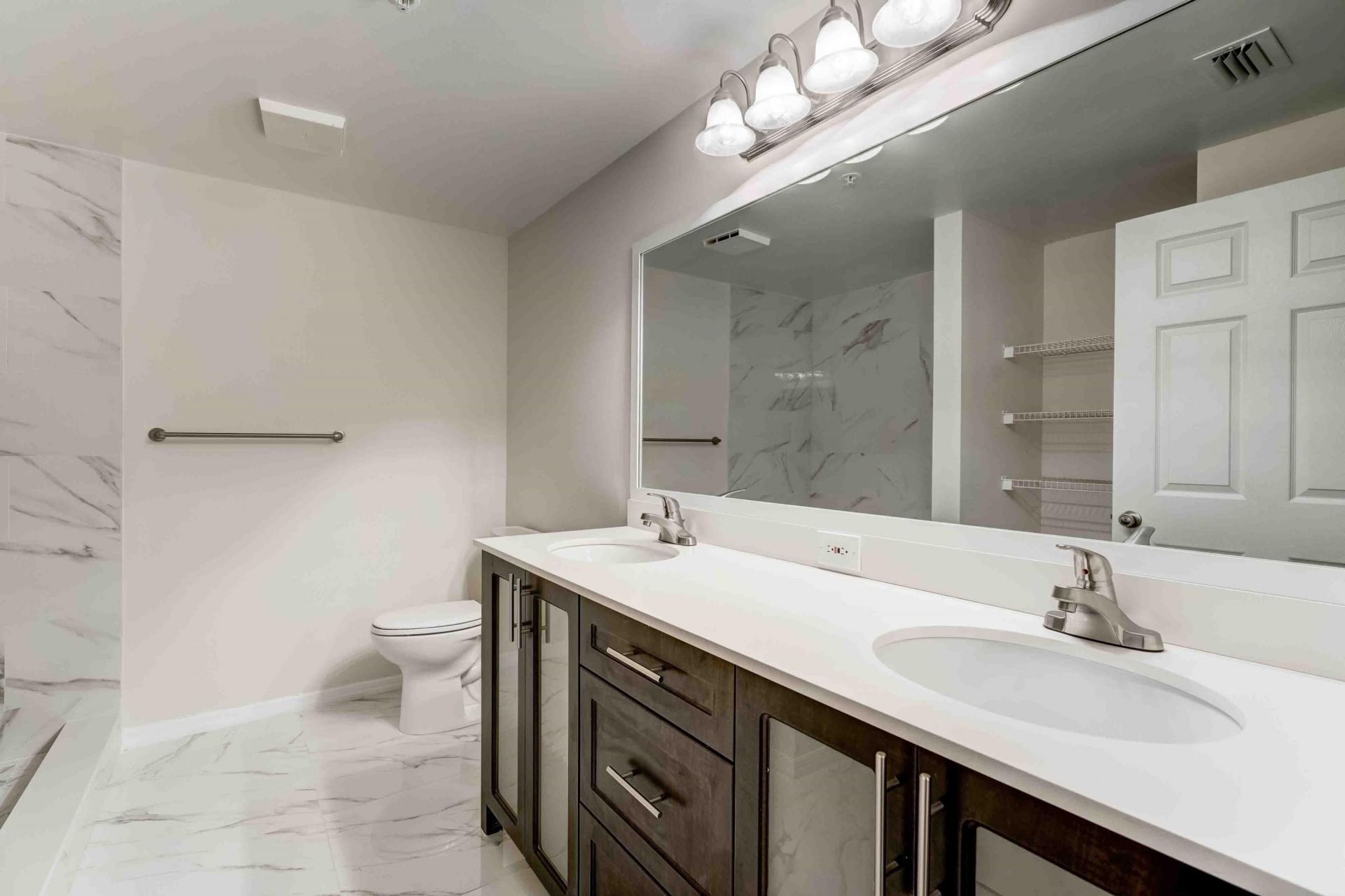 4685 N Haverhill Road, Unit B8, West Palm Beach, FL 33417 Photo