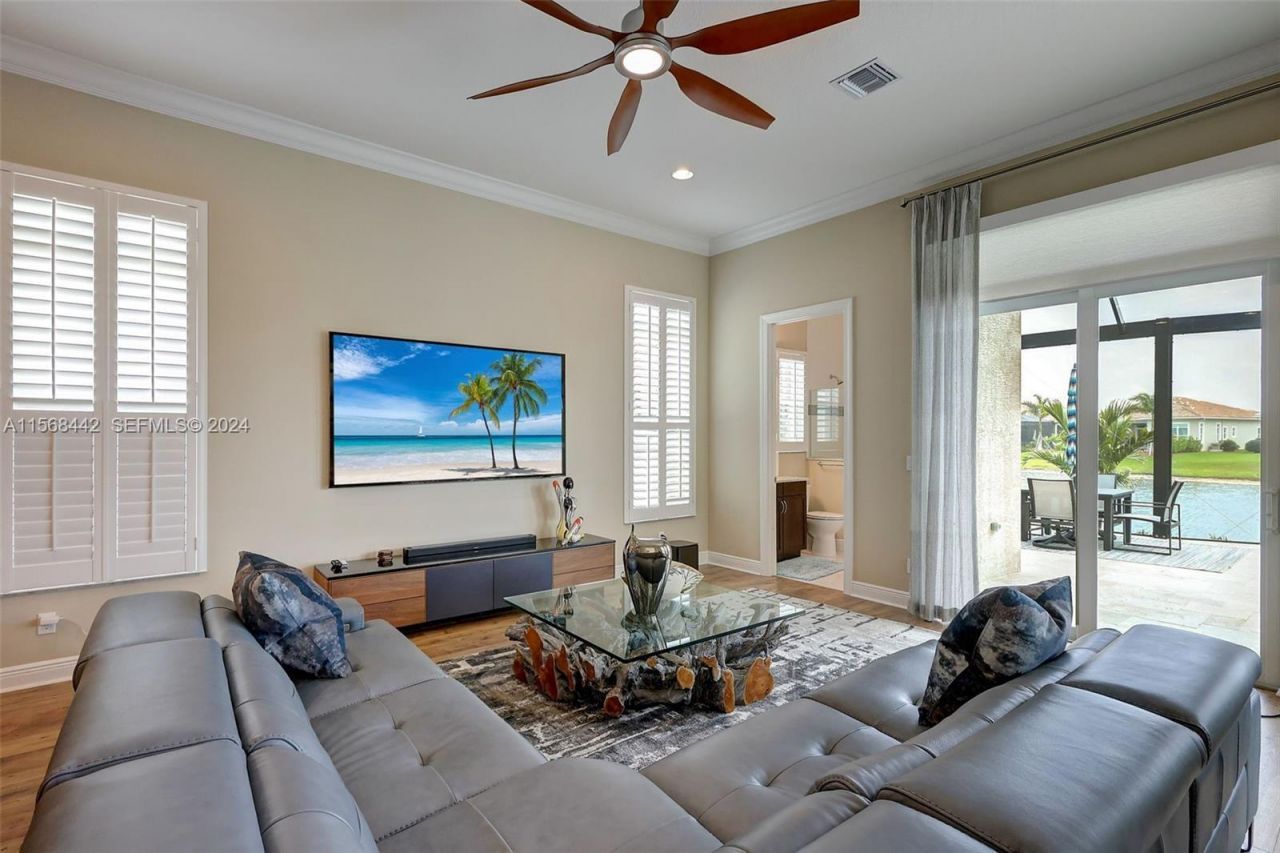 8765 SW Flutto Way, Port Saint Lucie, FL 34987 Photo