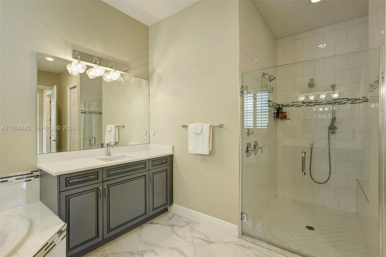 8765 SW Flutto Way, Port Saint Lucie, FL 34987 Photo