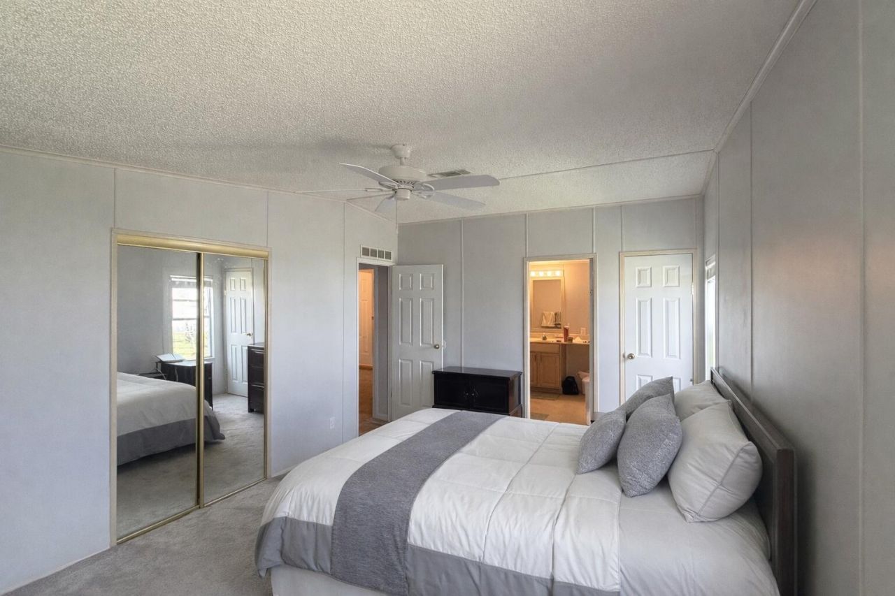 2585 SW Marquis Terrace, Stuart, FL 34997 Photo