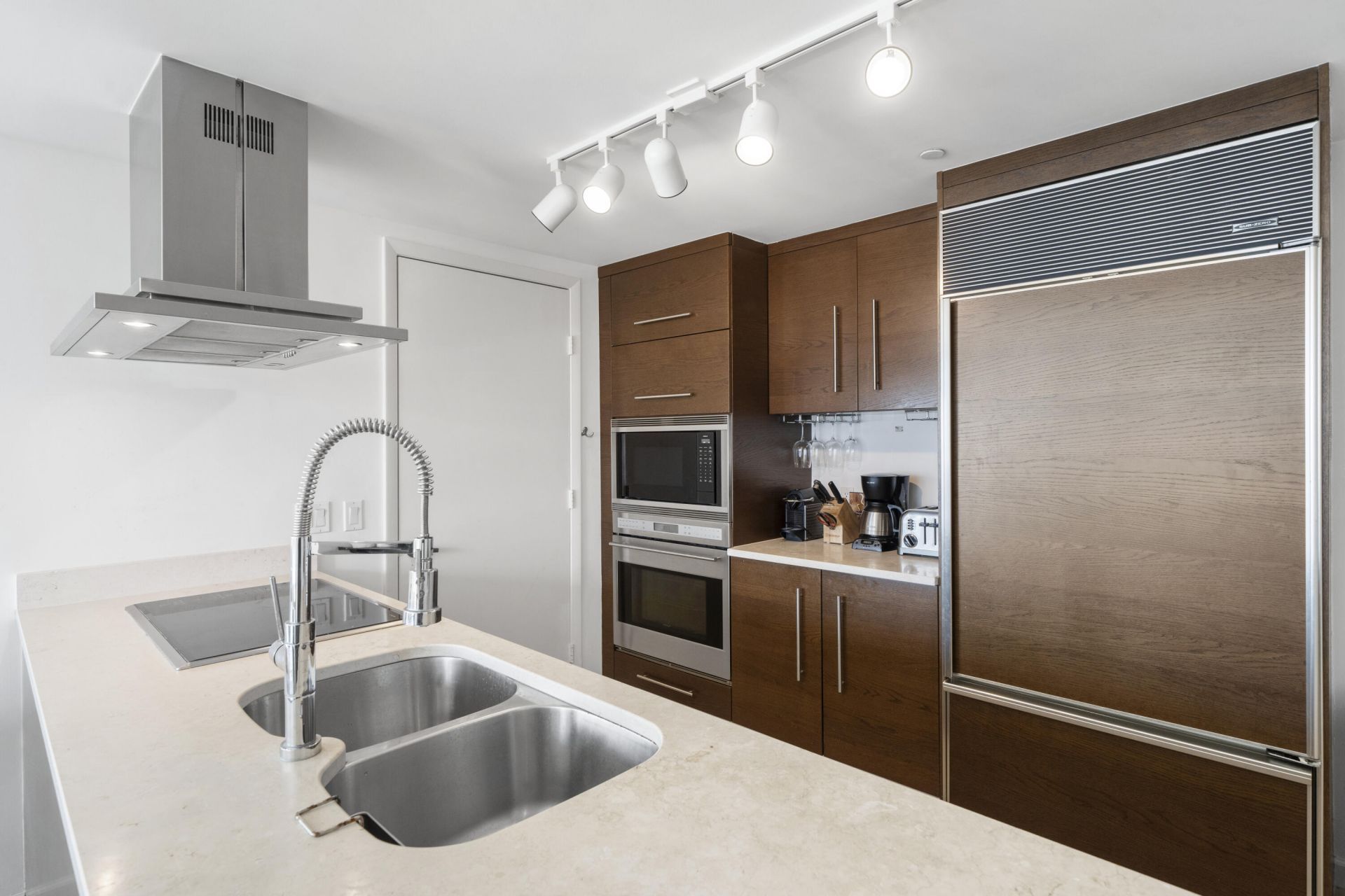 495 Brickell Avenue, Unit 811, Miami, FL 33131 Photo