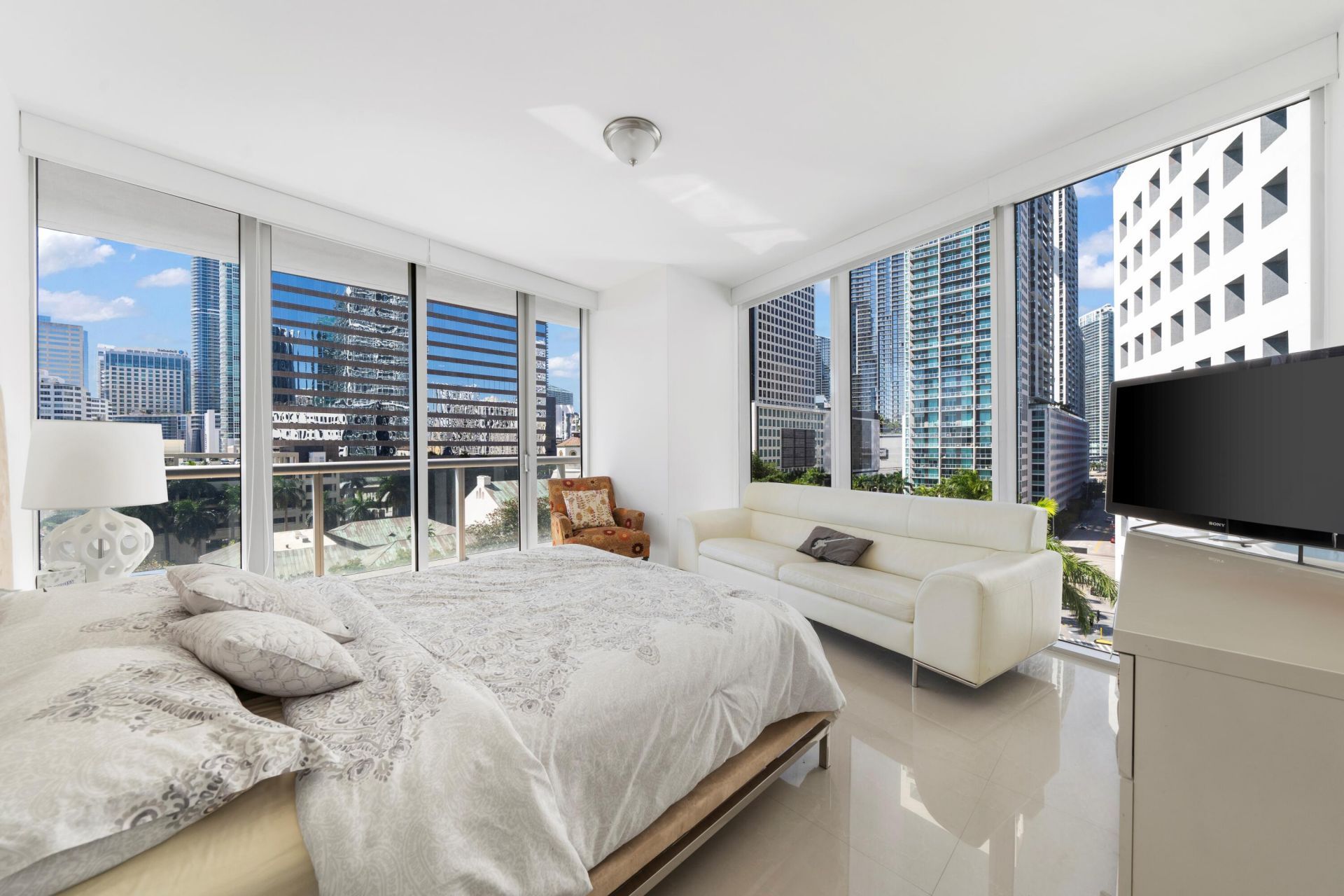 495 Brickell Avenue, Unit 811, Miami, FL 33131 Photo