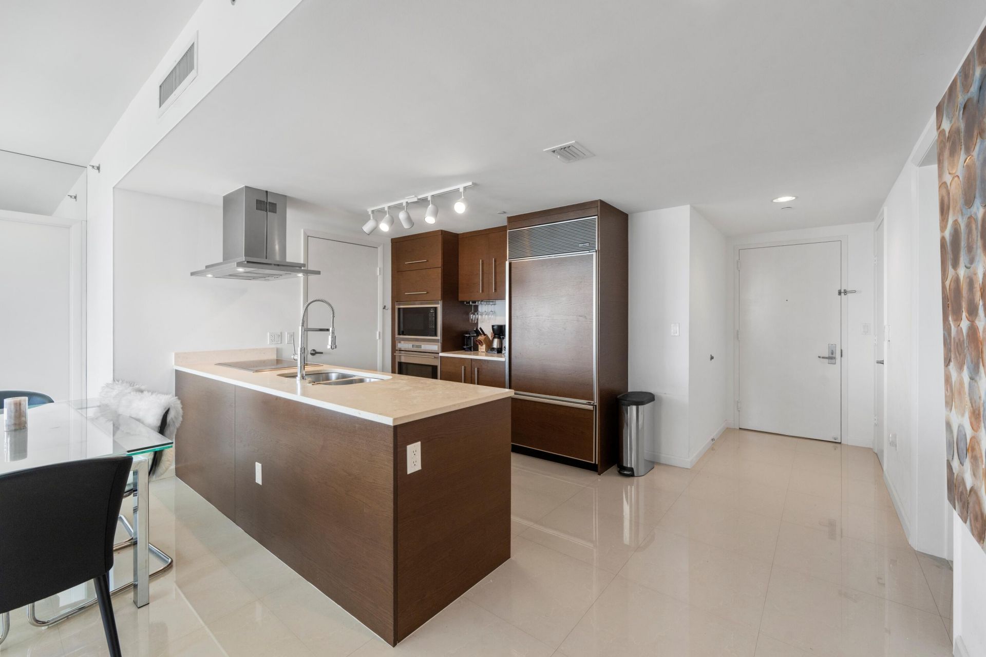495 Brickell Avenue, Unit 811, Miami, FL 33131 Photo