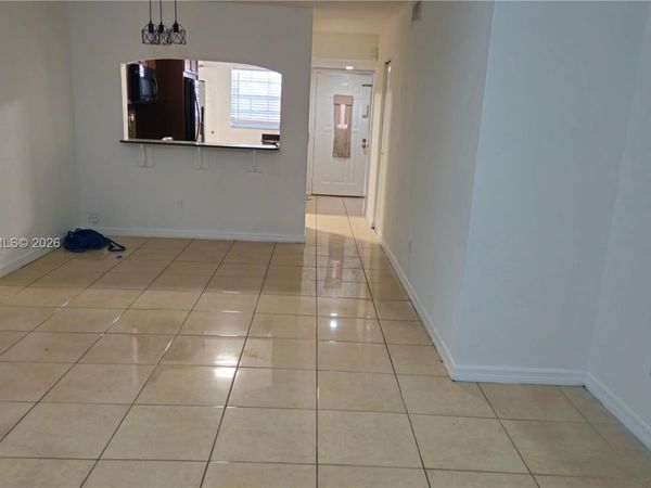 426 NE 210th Cir Ter, Unit 101-2, Miami, FL 33179