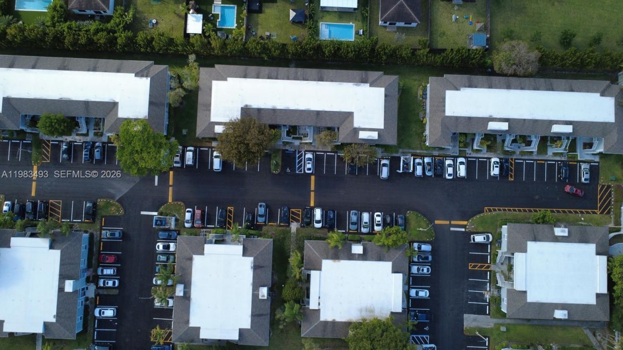 426 NE 210th Cir Ter, Unit 101-2, Miami, FL 33179 Photo