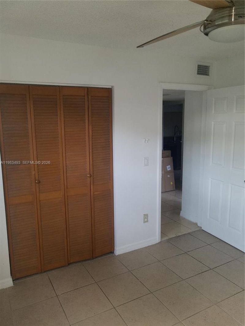 426 NE 210th Cir Ter , Unit 101-2, Miami, FL 33179 Photo