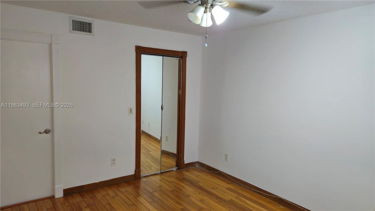426 NE 210th Cir Ter, Unit 101-2, Miami, FL 33179 Photo