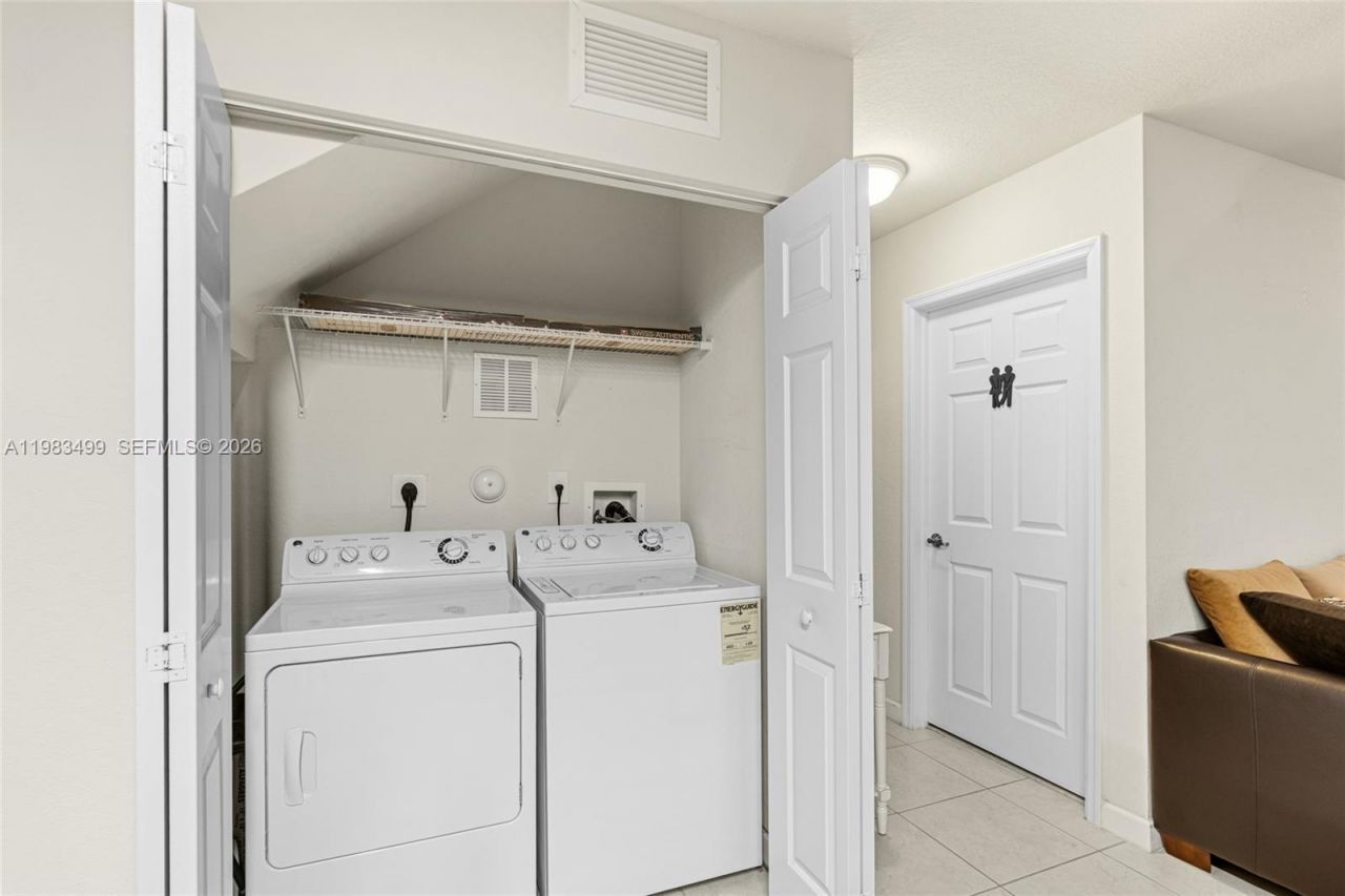 22401 SW 88th Pl , Unit 12-27, Cutler Bay, FL 33190 Photo