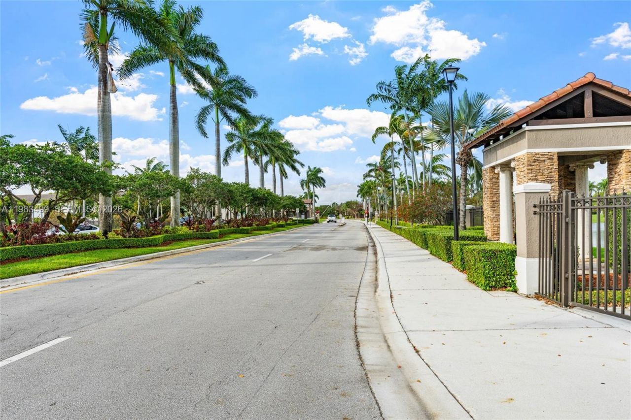 22401 SW 88th Pl , Unit 12-27, Cutler Bay, FL 33190 Photo