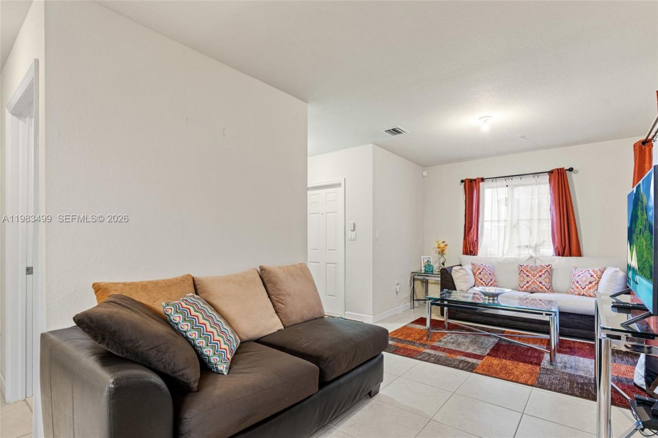 22401 SW 88th Pl , Unit 12-27, Cutler Bay, FL 33190 Photo