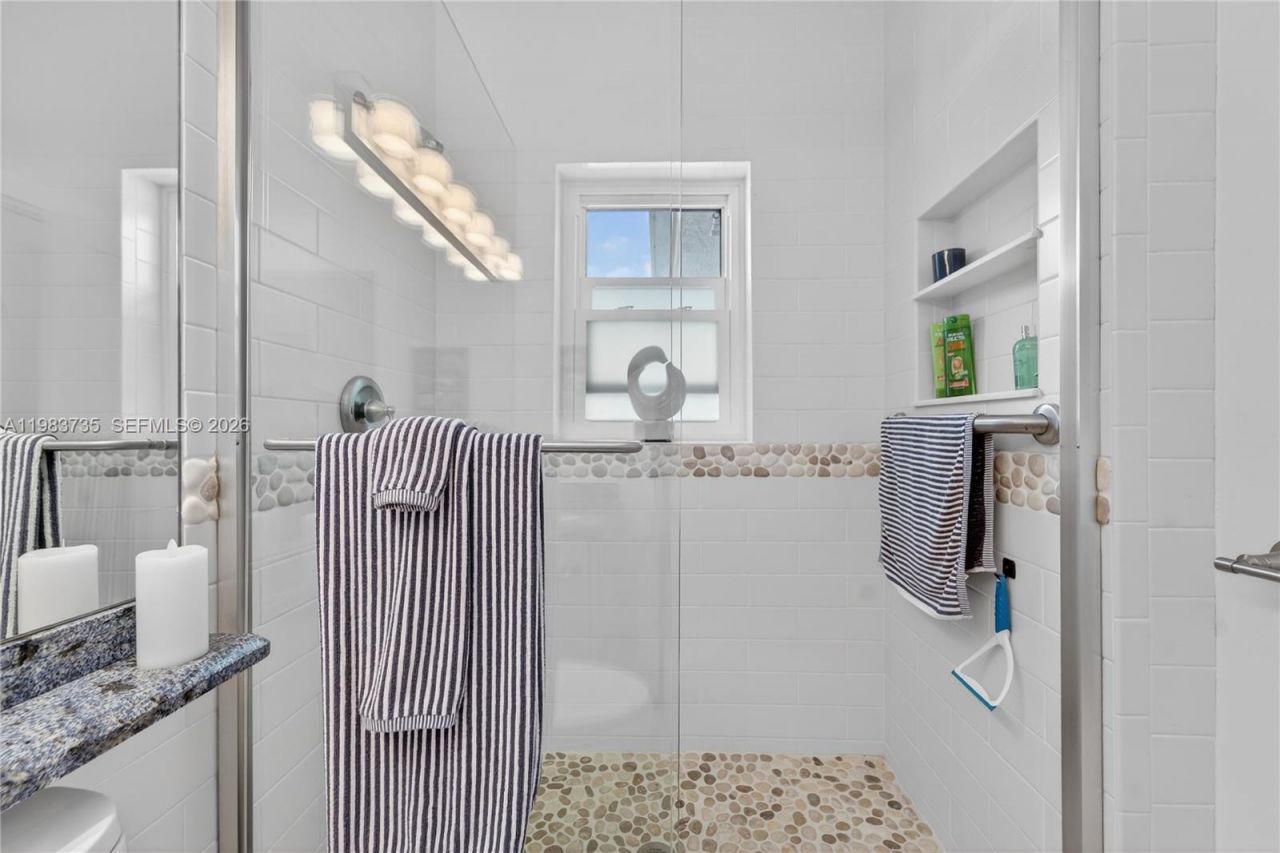 851 Saturn St , Unit D, Jupiter, FL 33477 Photo