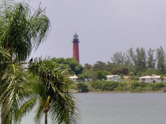 851 Saturn St , Unit D, Jupiter, FL 33477 Photo