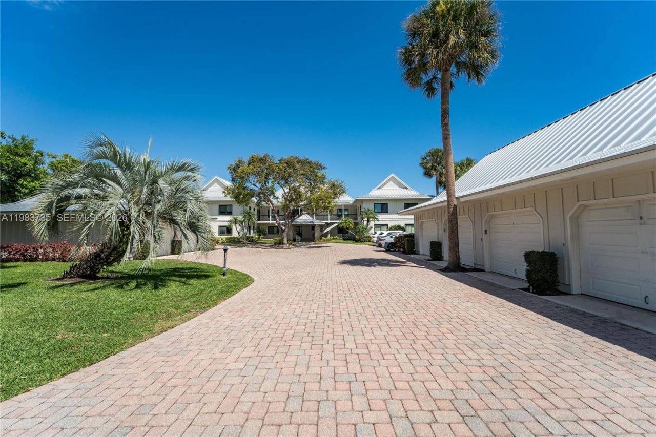 851 Saturn St , Unit D, Jupiter, FL 33477 Photo