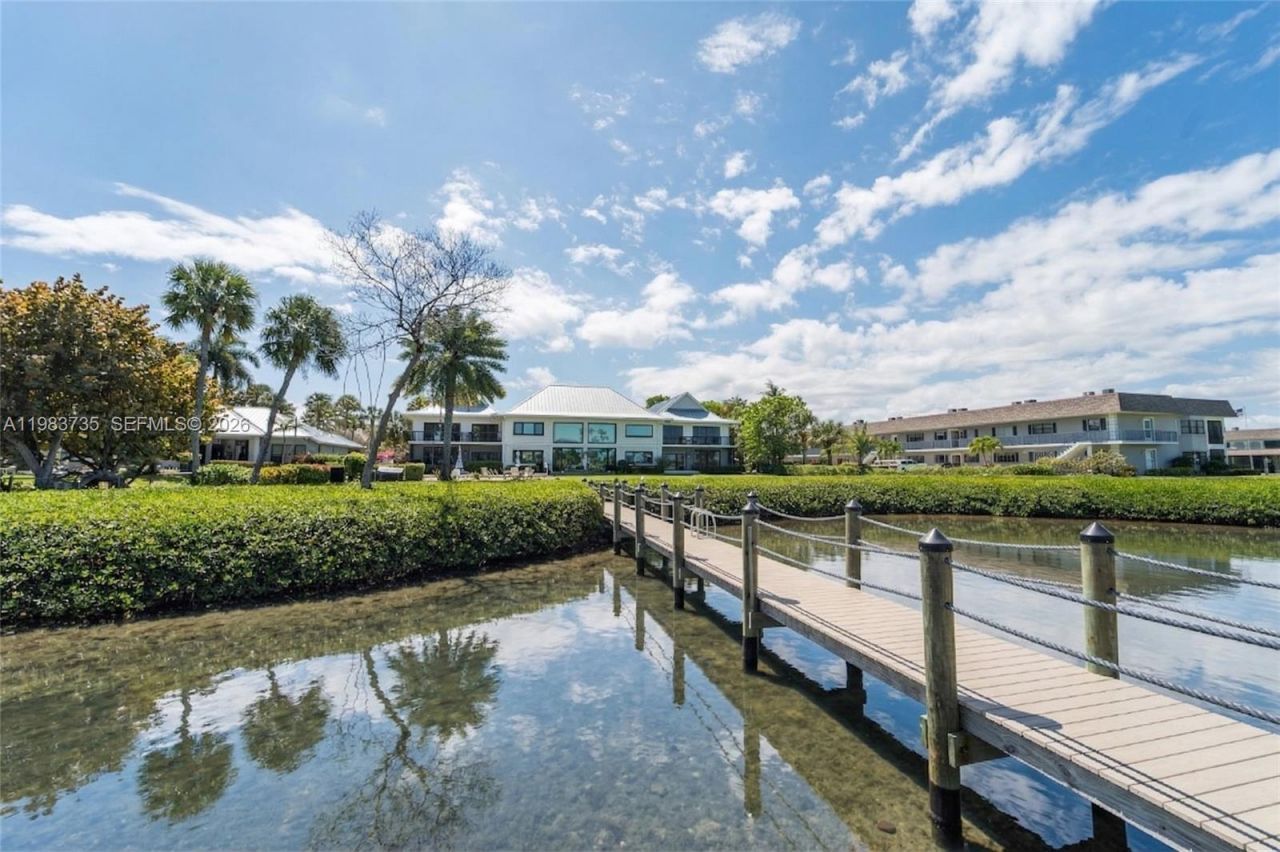 851 Saturn St , Unit D, Jupiter, FL 33477 Photo